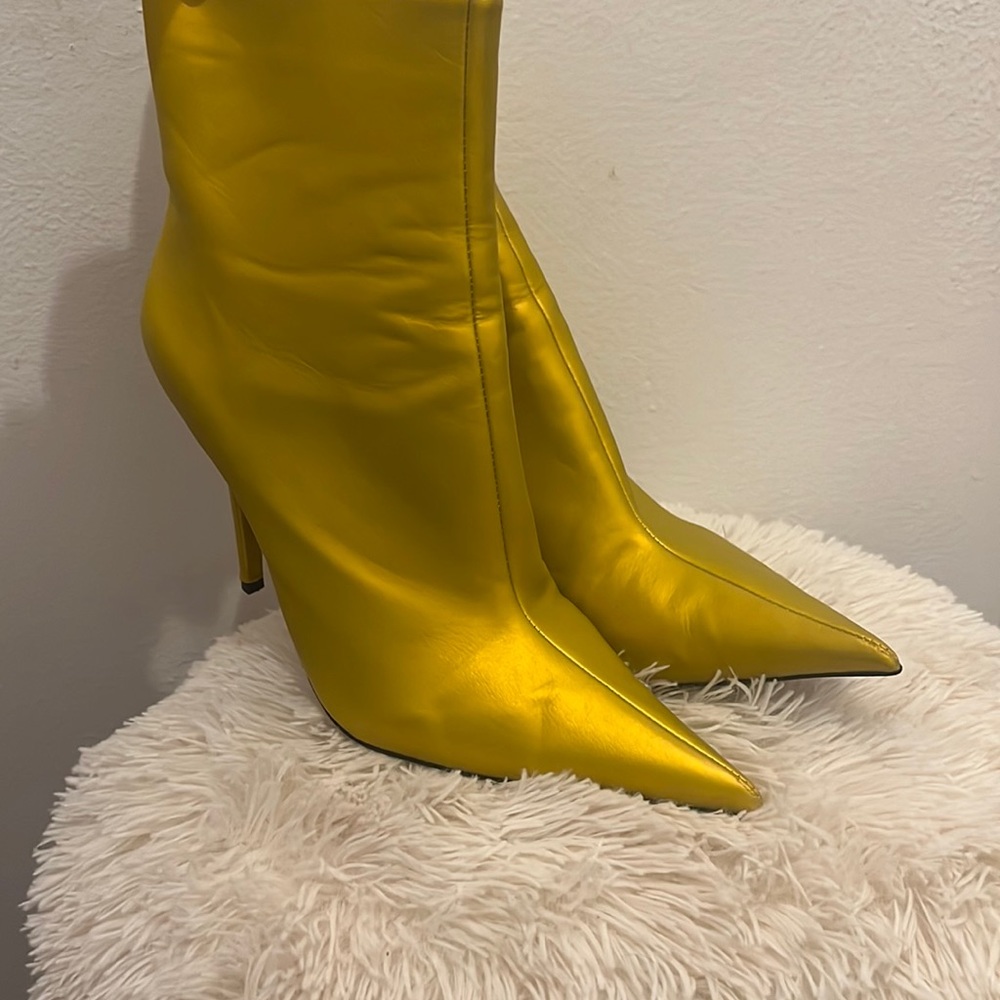 Jeffrey campbell gold boots
